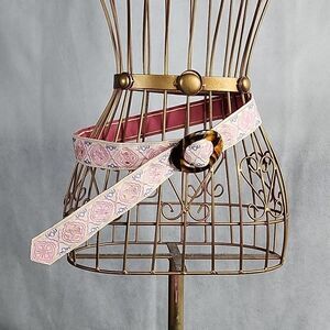 Vintage Preppy Tortoise Shell and Floral Belt